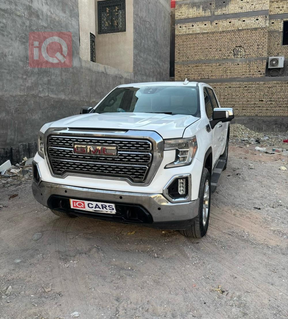 GMC Sierra
